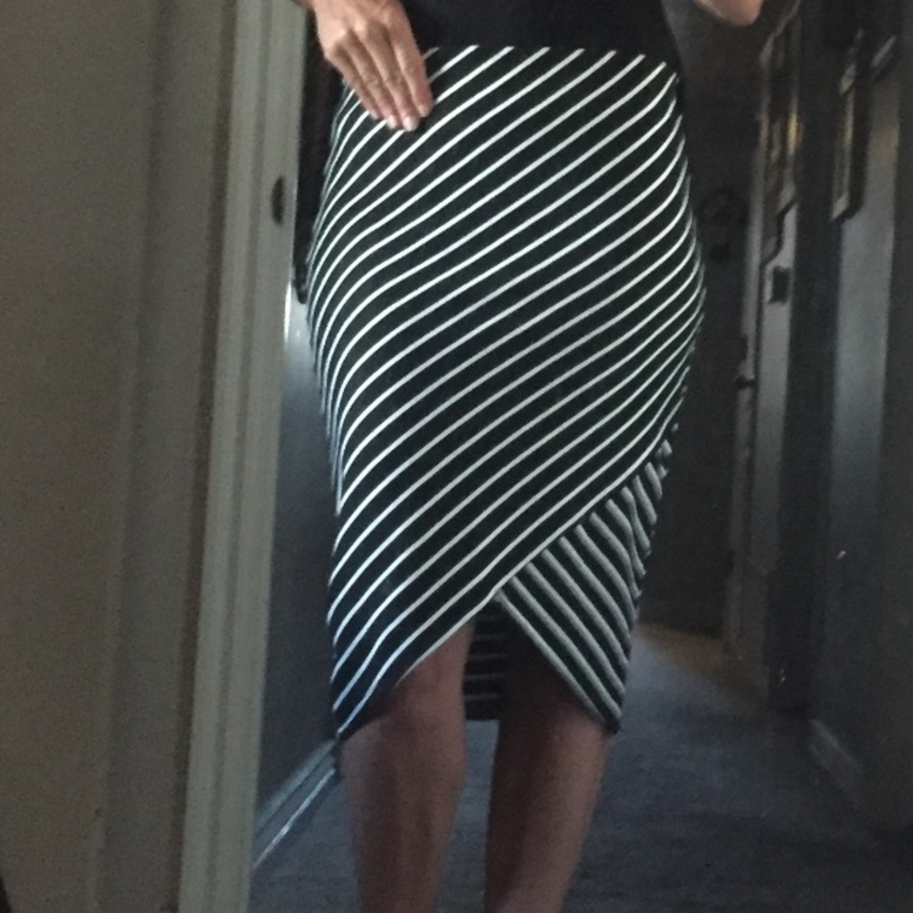 🎉HP🎉adorable Iris skirt💕NWT